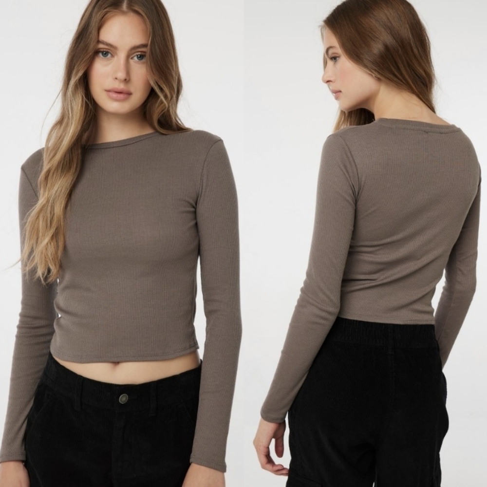 Aritzia Sunday Best Modal ribbed knit crop long sleeve shirt